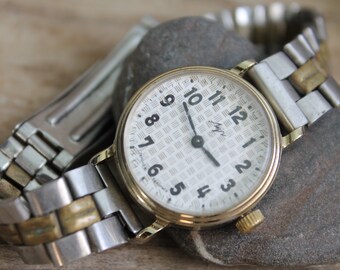 women's vintage wrist watches, ladies watch Luch, vintage USSR, mechanical wrist watches / working order /  gift for her