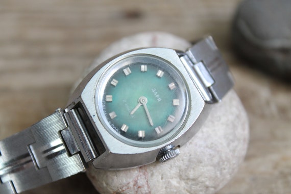 Montre Mécanique Ancienne Zaria URSS - 17 Rubis, Années 60-70, Boîtier Argenté - Occasion