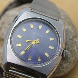 men&#39;s wrist watches Raketa / 16 jewels  USSR mechanical wrist watches working order  Manual winding mens watch stainless steel bracelet