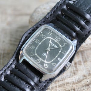 vintage Mechanical movement wrist watches Raketa, working order