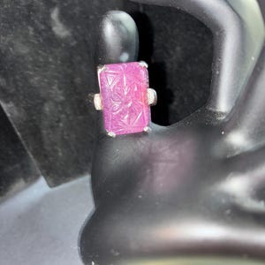 Exquisite Carved Tanzanian ruby set in 925 Sterling Silver