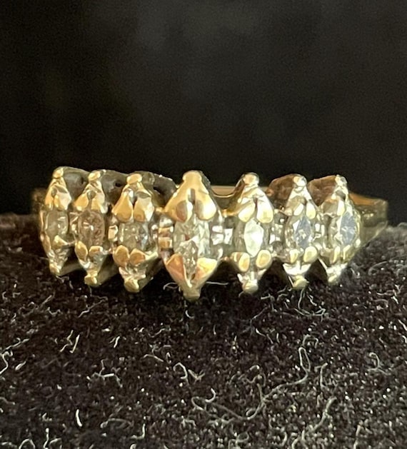 Art Deco Diamond 10K Gold Statement Ring: Size 9 - image 1
