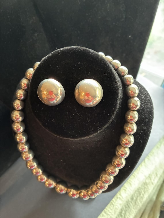 Sterling silver beaded Necklace and matching earrings. 101.1 gtw
