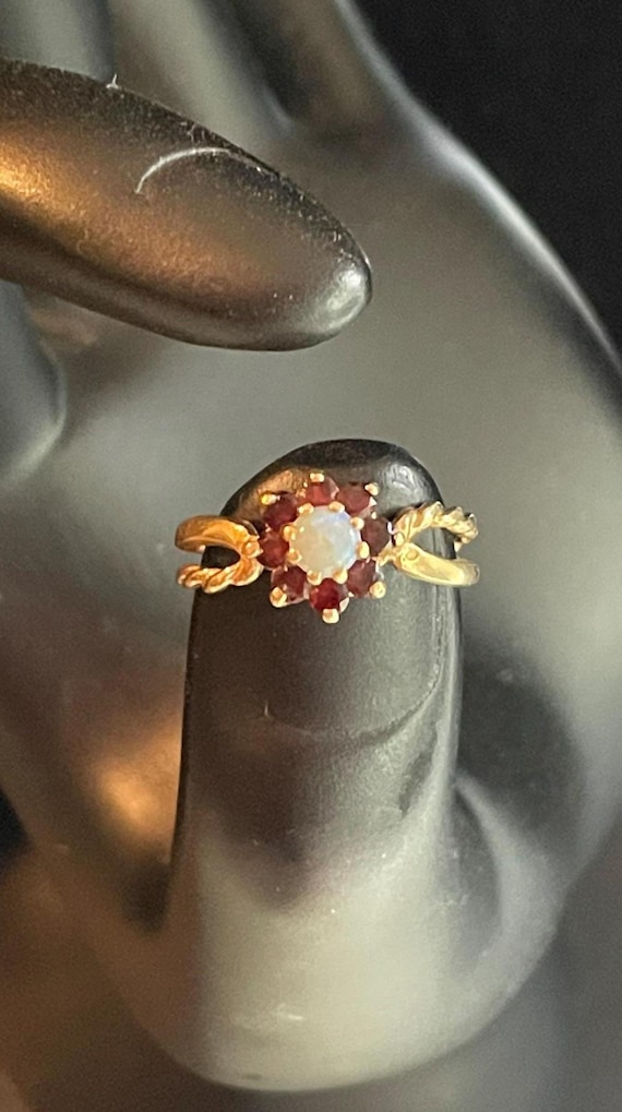 Alluring statement ring"Fire Opal surrounded by G… - image 1