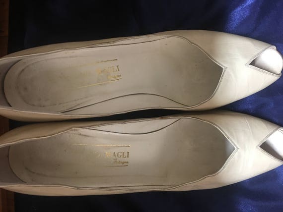 Vintage Bruno Magli pumps - image 4