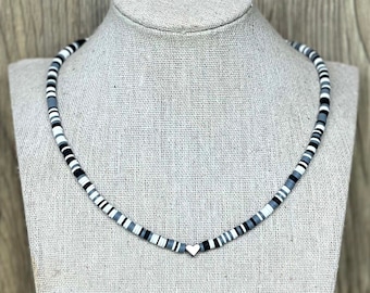 Heishi Heart Choker, Black and White Heishi Necklace, Heishi Beach Choker, Beach Necklace, Surfer Necklace, Surfer Choker, Summer Necklace