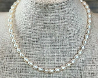 Freshwater Pearl Necklace, Pearl Choker, Pearl Necklace, Healing Necklace, Pearl Strand, Trendy Pearl Necklace, Harry Styles Necklace