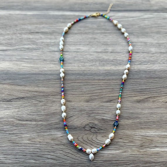 Collana da donna con fiori e perline multicolore, ciondolo a forma di sole, girocollo floreale dorato con perline arcobaleno, collane da spiaggia per donna, collana di fiori - Italia