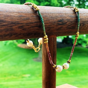 Handmade gemstone multicolor Pearl Bead Necklace, Summer Seed Bead Choker, Trending summer radiant necklace, beach bead and pearl necklace