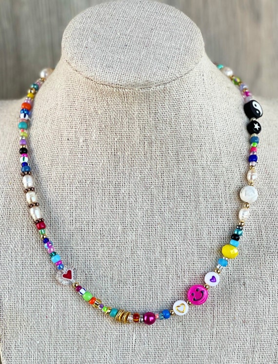 mismatched necklace, rainbow beaded necklace, random bead necklace, y2k beaded necklace, y2k necklace, 90s necklace, 1990s necklace