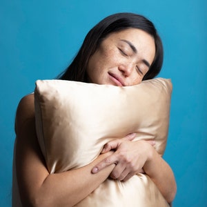 Federa in pura seta di gelso- 100% seta naturale- seta di Como- 22 Momme- Fatto a mano- Mulberry silk- Made in Italy- Beauty routine-