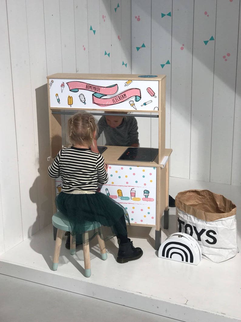 Ikea speelkeuken: 50+ inspiratie tips om dit kinderkeukentje te pimpen 4 speelkeukenstickers voor IKEA keukentjes