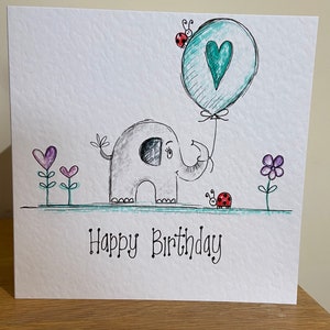 Cartes d'anniversaire d'éléphant dessinées à la main individuellement. Peut être personnalisé
