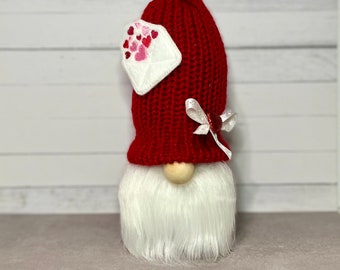 Sending you my love Gnome / Valentines Day Tiered Tray Decor / Spring Gnome Decorations