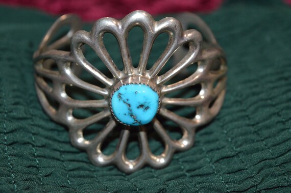 Old Pawn Sand Cast Sterling Silver Turquoise Cuff… - image 8