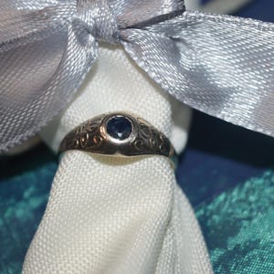 Antique Victorian(almost 100 years old) Etched Sterling Silver NATURAL Sapphire Ring Size 6.75