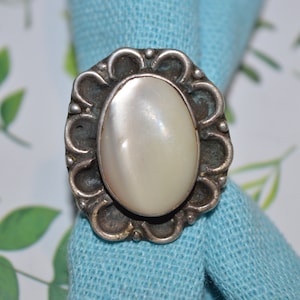 Antique Navajo Mother of Pearl Flower Sterling Ring