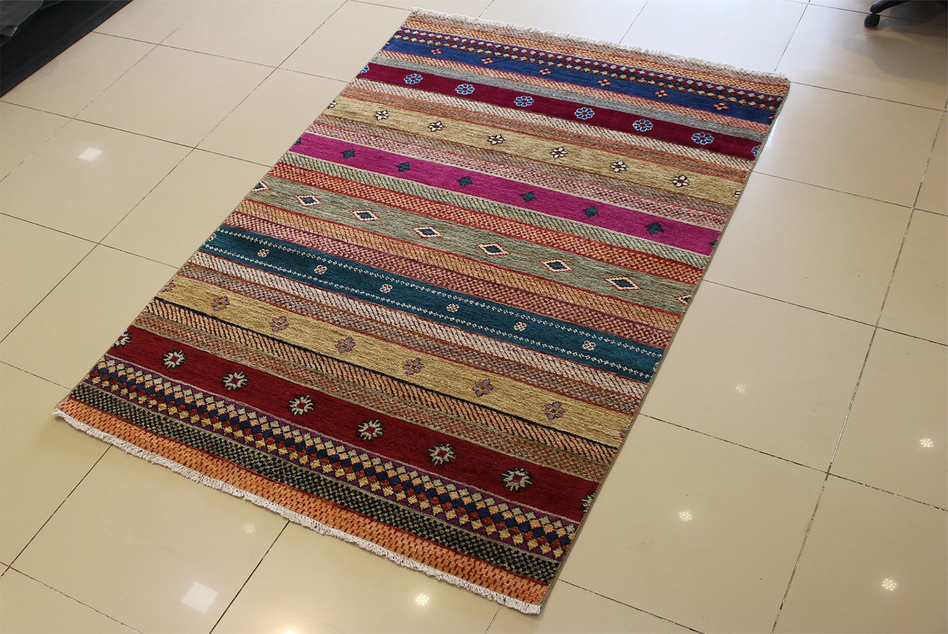 Rugstc 5'0x8'2 Gabbeh Rug Made Using Natural Dyes,wool Gabbeh Design