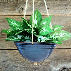 Hanging planter – Pottery medium bowl shaped hanging planter with drainage hole and cork, Ceramic, Stoneware, Handmade, Wheel thrown