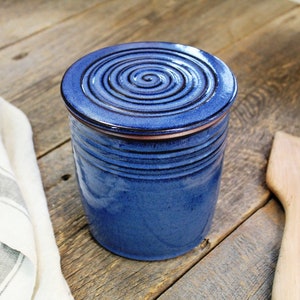 Large jar – Pottery large flat lid jar, 2L ceramic jar, Pottery crock, Pottery jar, Canister set, Ceramic, Stoneware, Handmade, Wheel thrown