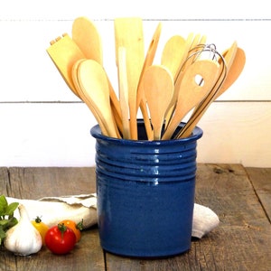 Utensil holder – Pottery medium straight utensil holder, Utility crock, Utensil crock, Vase, Jar, Ceramic, Stoneware, Handmade, Wheel thrown