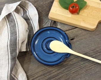 Spoon rest – Pottery spoon rest, Ceramic spoon rest, Pottery dipping dish, Ceramic kitchen tool, Ceramic, Stoneware, Handmade, Wheel thrown