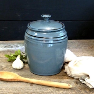 Large jar Pottery large rounded jar with lid, 3 L ceramic jar, Pottery crock, Canister set, Ceramic, Stoneware, Handmade, Wheel thrown Turquoise