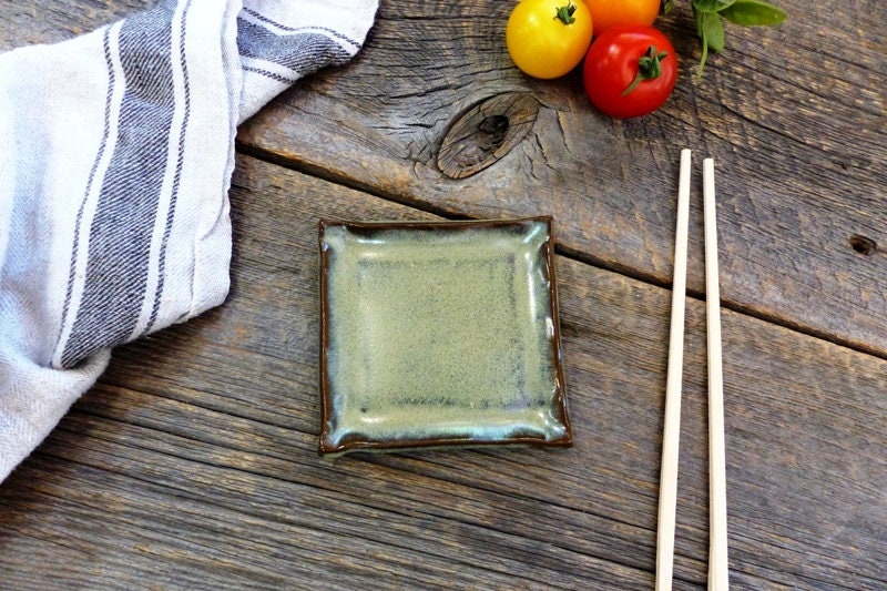 Square plate – Pottery small square plate, 10 x 10 cm plate, Ring dish, Spoon rest, Soap dish, Ceramic, Stoneware, Handmade, Slab rolled