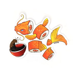 Puede incluir: Un conjunto de cinco pegatinas con un pez dorado de dibujos animados con rollos de sushi para su cuerpo. El pez dorado es naranja y blanco con un ojo negro. Los rollos de sushi son naranja y blanco con un relleno rojo. Las pegatinas est&aacute;n sobre un fondo blanco. El texto '@16ZEROS' est&aacute; en una de las pegatinas.
