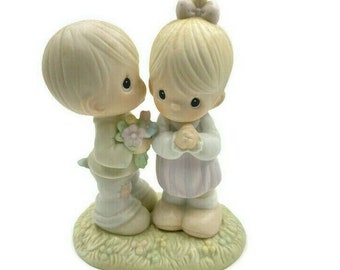Precious Moments-Love is From Above Couple 1989 (521841) Cake Topper