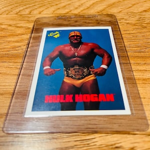 90s WWF Hulk Hogan - Hulkster #1 Classic WWF Wrestling Trading card (NM) Free Shipping! with a plastic sleeve and Card Saver case.Nice Gift