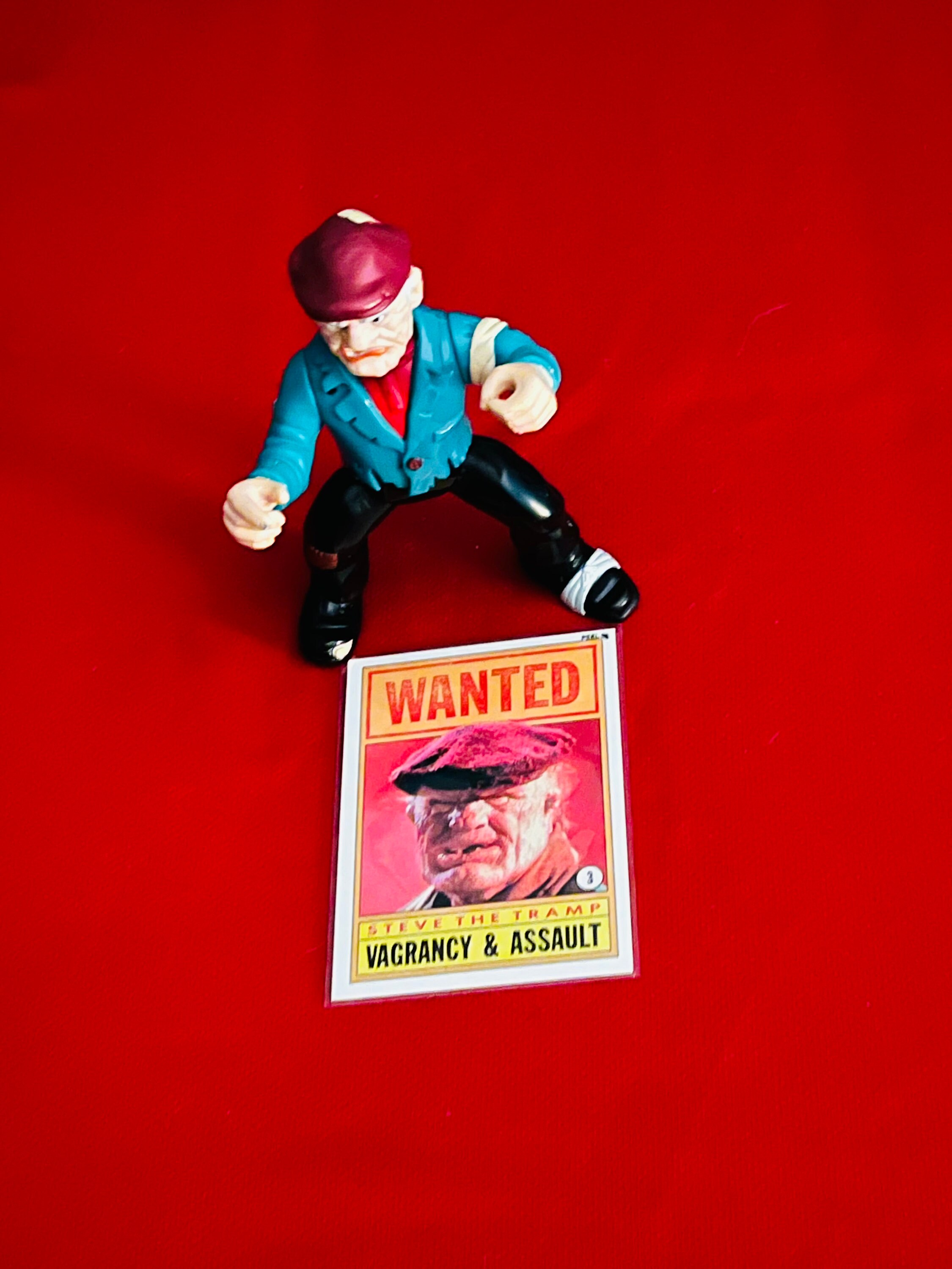 1990s Dick Tracy Action Figure,steve the Tramp With 1 Trading Card