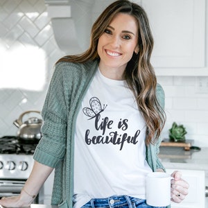 SVG "La vida es bella", SVG bohemio, PNG de sublimación, SVG de camiseta, SVG de mariposa, Archivo de corte, Diseño de sublimación, SVG de sublimación, Uso comercial