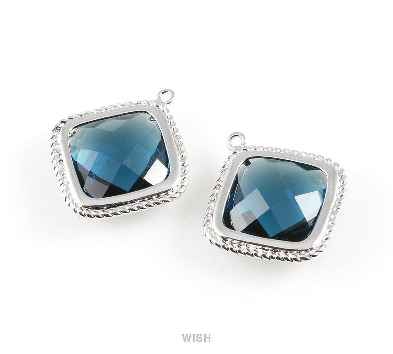 Framed Diamond Charms Birthstone Gems Sapphire 20mm x 22mm GMBG-032-P Montana Blue Diamond Shape Pendants in Gold