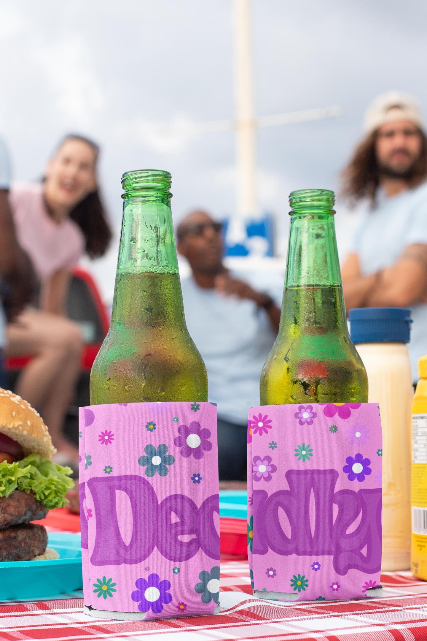 Purple floral 'Deadly' | Stubby Cooler