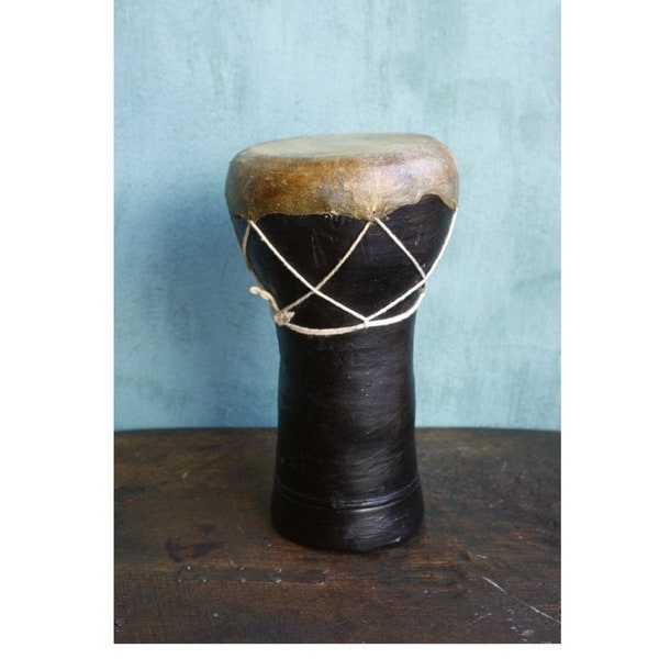 tambour en céramique vintage, 25 cm, Darbuka marocaine, tambour en céramique noire, tambour gobelet, tambour en céramique Bongo, tambour de taille moyenne, tambour vintage Afrique