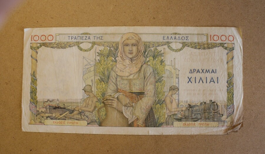 ギリシャ紙幣、1000ドラクマ 1935年、初版、美しい本物の伝統的な女性
