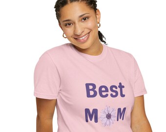 Mom Daisy T-Shirt | Mother's Day Gift | Garment-Dyed Cotton Floral Tee | Best Mom Shirt | Aesthetic Flower Mom Top | Cute Mama Shirt