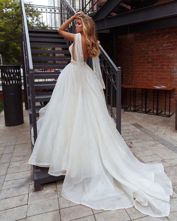 long train wedding dress