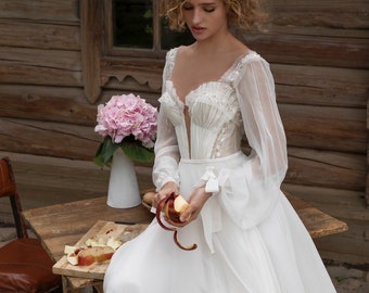 Wedding dress LAKRIMA with long sleeves • A-line wedding dress with long train •