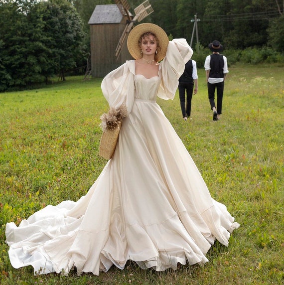 wedding dresses from 1800’s