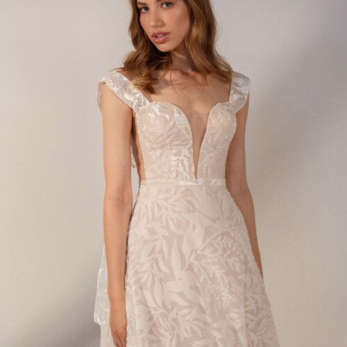 A-line V-neck Wedding Dress VESNA | Etsy