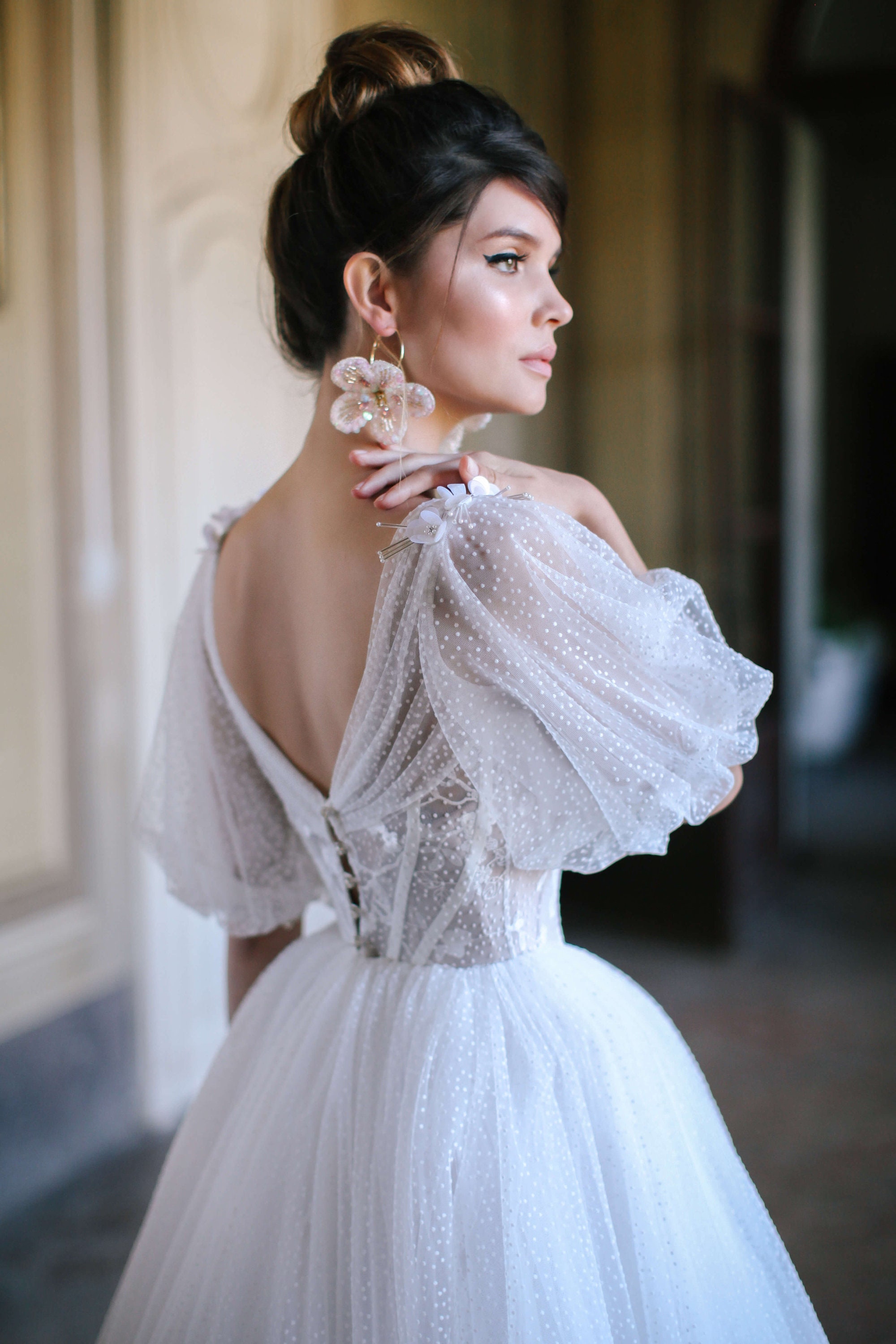 Wedding Dress ETIEN With Balloon Sleeves and Long Train by Blammo
