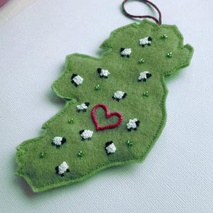 Filz Landkarte von Irland, Ornament Irish Lucky, Landkarte Irland, irische Geschenkidee, Geschenk aus Irland, irische Dekoration, handgemachte Karte von Irland
