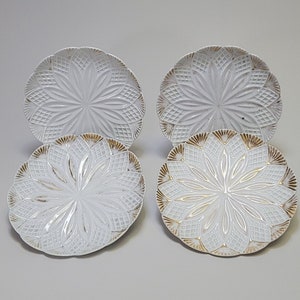Meissen porcelain plates set (4) – early crossed swords mark, gilded relief pattern, ca. 1817–1824