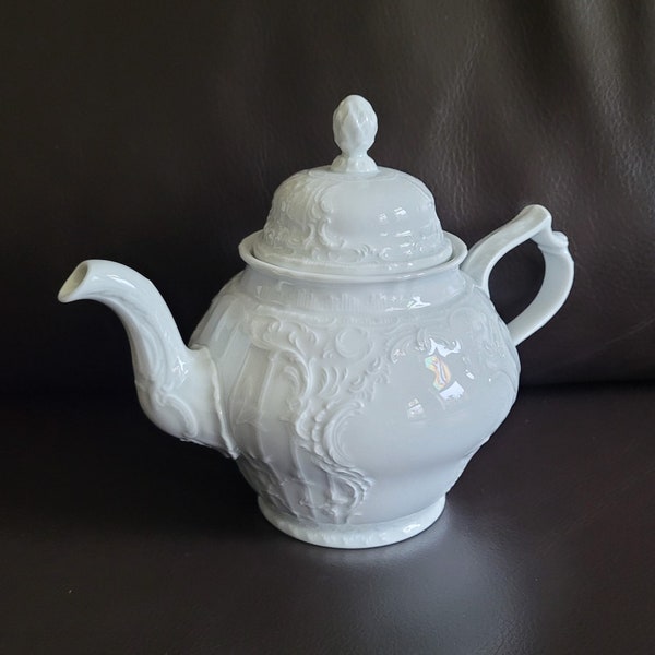 Vintage white porcelain teapot with raised pattern, model Sanssouci, marked Classic Rose, Rosenthal