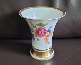 Vintage porcelain trumpet vase with gold gilt and transfer of flowers, marked Rosenthal selb Bavaria (1932)
