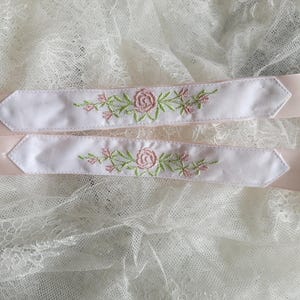 Georgian / Regency garter // two tone embroidered garter // blush pink // light gold