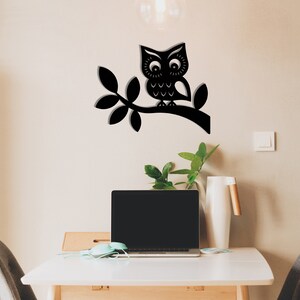 Curious Gaze of a Baby Owl Metal Wall Art - Nature-Inspired Decor,Adorable Owlet Metal Artwork,Metall Wandkunst Arte de pared de metal