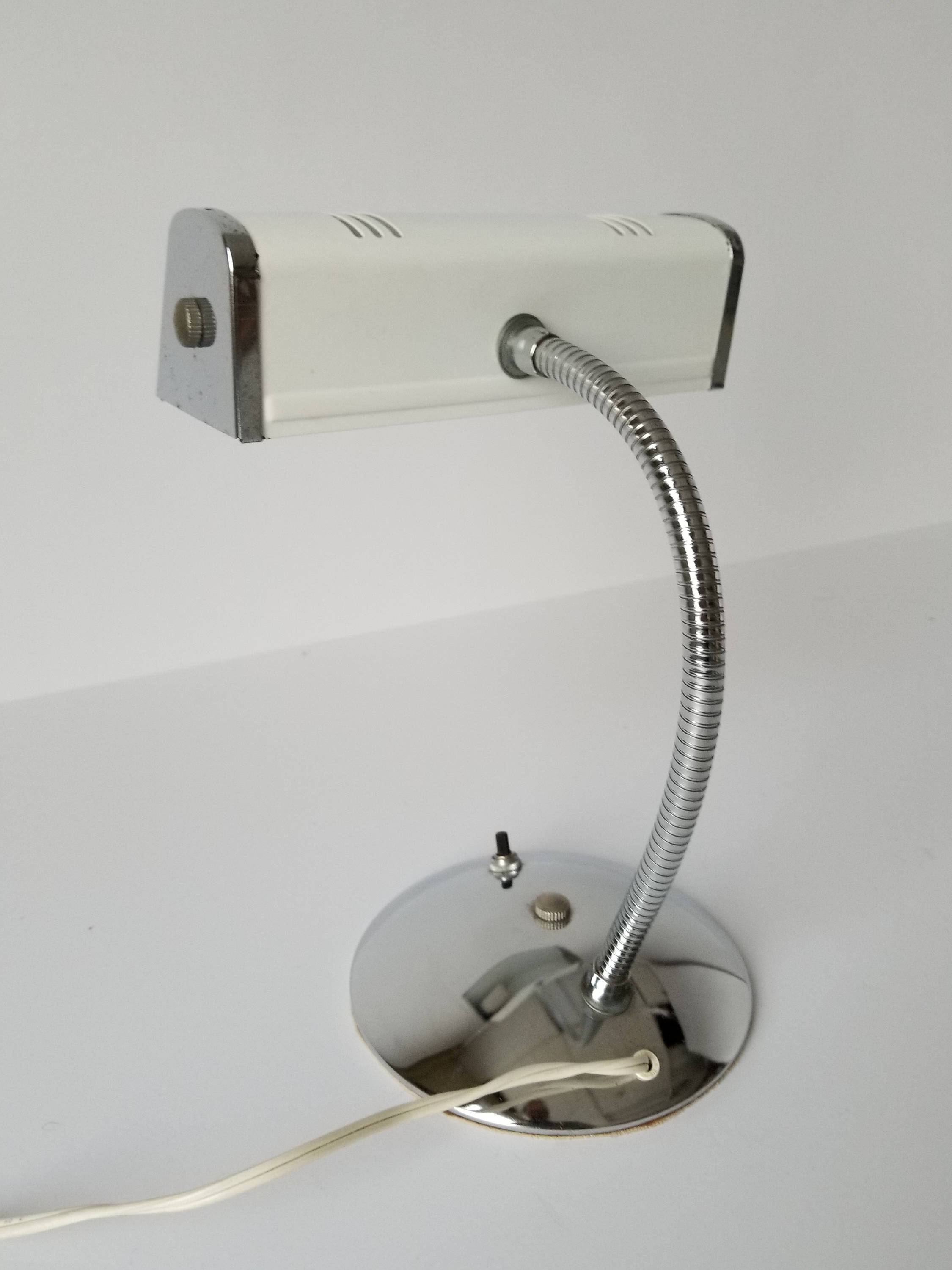 lampe de bureau vintage design années 60 blanche - E173 - Danke Galerie